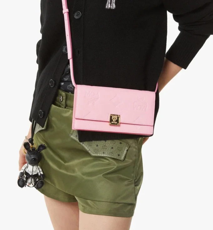 Aren Chain Wallet in Embossed Monogram Leather