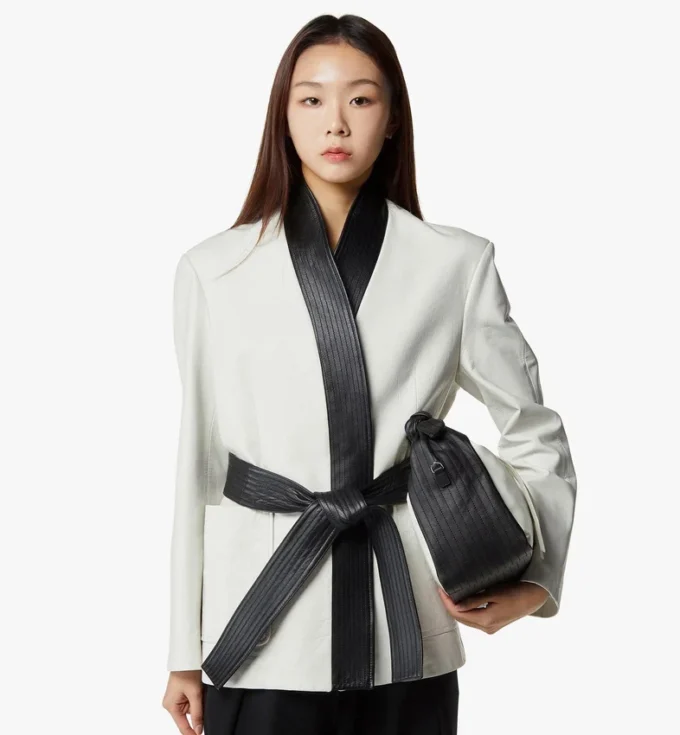 Aren Shoulder Bag in Lambskin Aren Shoulder Bag in Lambskin