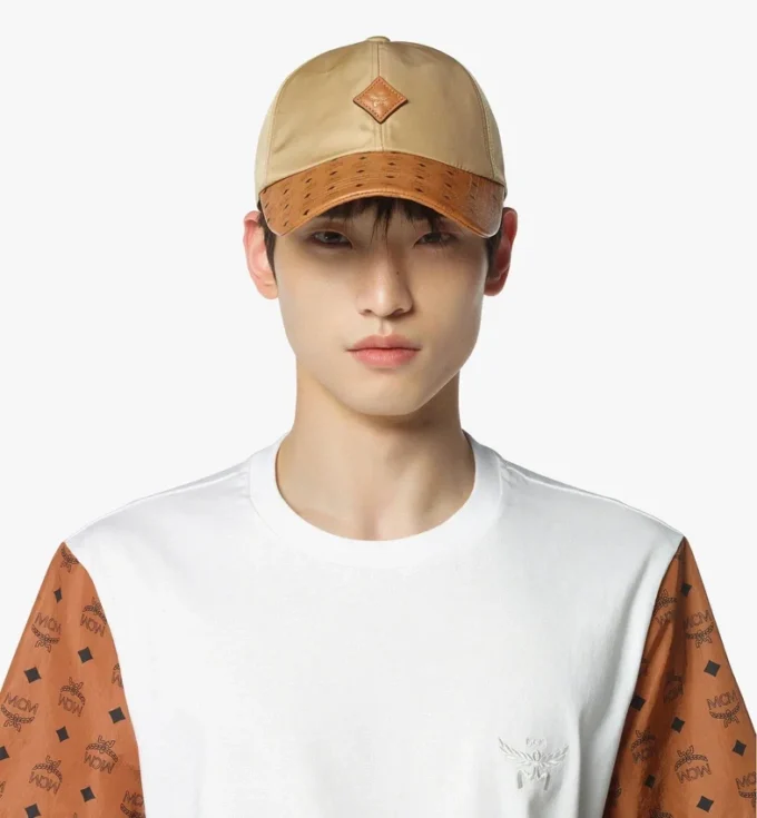 Classic Cap in Econyl® and Leather Classic Cap in Econyl® and Leather