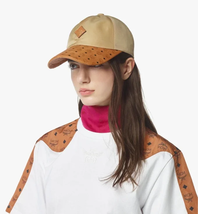 Classic Cap in Econyl® and Leather Classic Cap in Econyl® and Leather