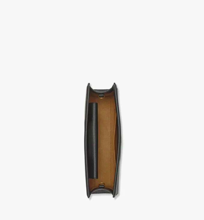 Diamond Bag in Grained Leather Diamond Bag in Grained Leather