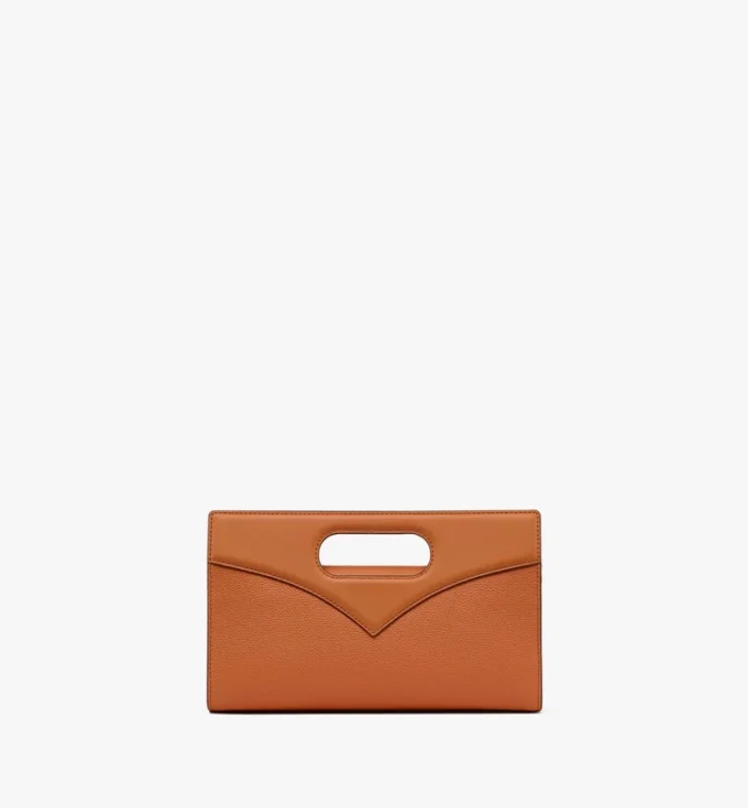 Diamond Bag in Grained Leather Diamond Bag in Grained Leather