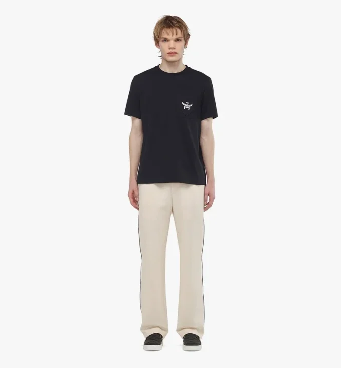 Essential Logo Pocket T-Shirt in Organic Cotton Essential Logo Pocket T-Shirt in Organic Cotton