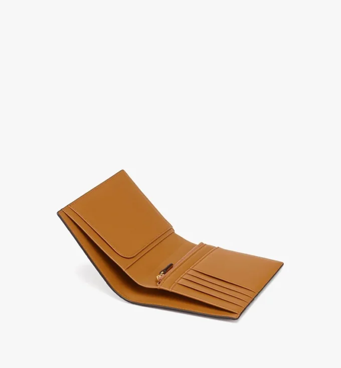 Ottomar Passport Holder in Visetos