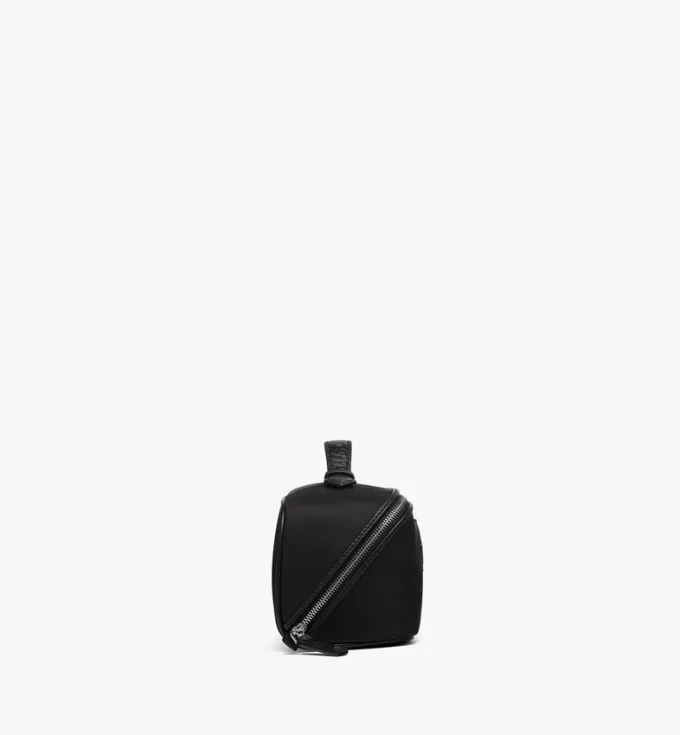 Ottomar Toiletry Bag in Econyl® and Leather