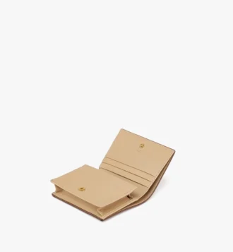 Tracy Wallet in Visetos