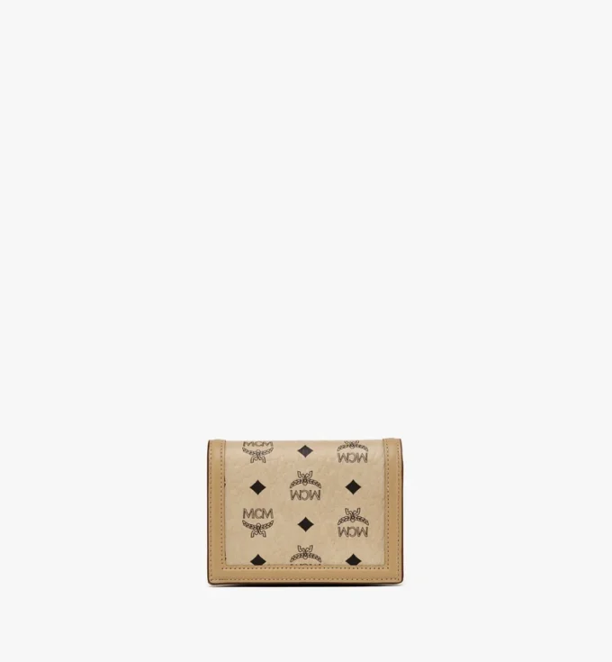 Tracy Wallet in Visetos
