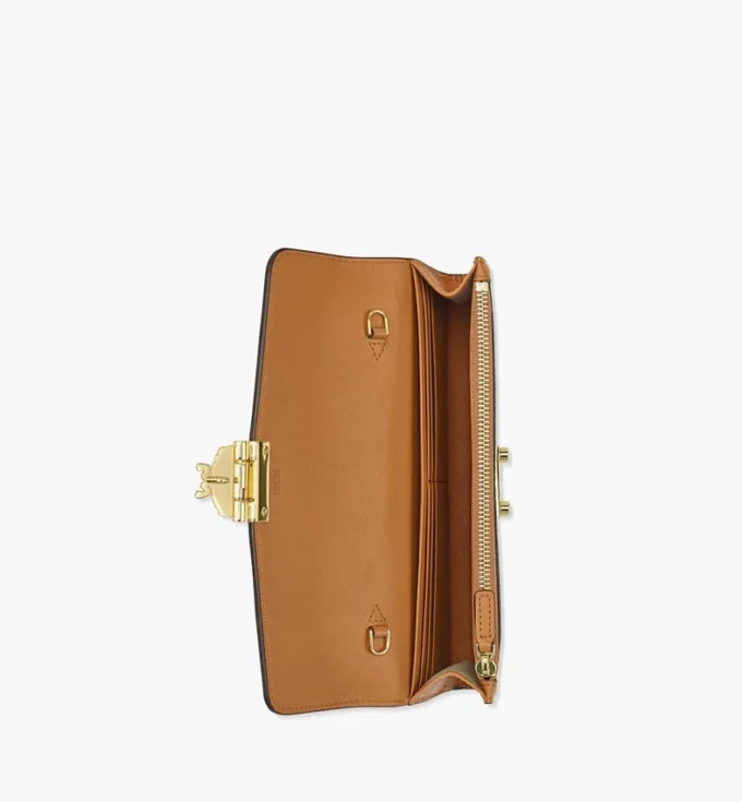 Tracy Wallet on Chain in Visetos Tracy Wallet on Chain in Visetos